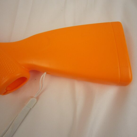 Nintendo Wii TOP Shotgun Gun Rifle Controller Accessory Orange No Logo - Picture 4 of 9